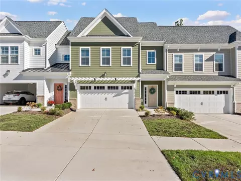 13736 Randolph Pond Ln, Midlothian, VA 23114