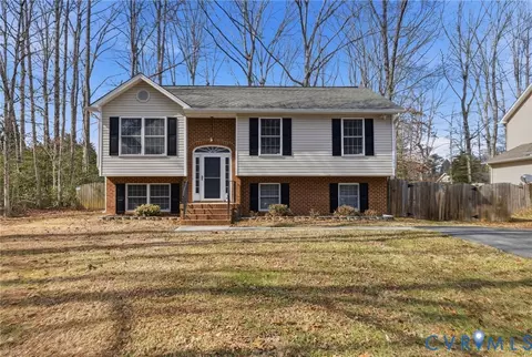 132 Land Or Dr, Ruther Glen, VA 22546