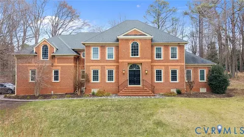 2121 Christendom Dr, Midlothian, VA 23113