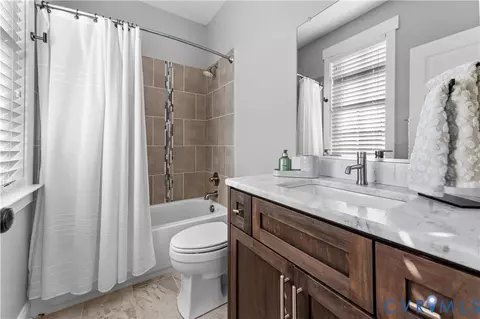 Bath - 16030 Drumone Rd, Midlothian, VA 23112 photo 6 of 8