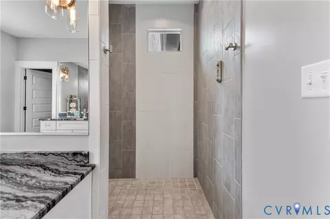 Bath - 16030 Drumone Rd, Midlothian, VA 23112 photo 5 of 8