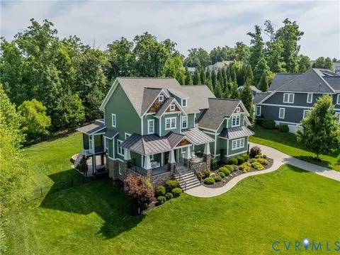 Exterior - 16030 Drumone Rd, Midlothian, VA 23112 photo 13 of 14