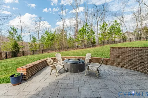 Exterior - 16030 Drumone Rd, Midlothian, VA 23112 photo 7 of 14