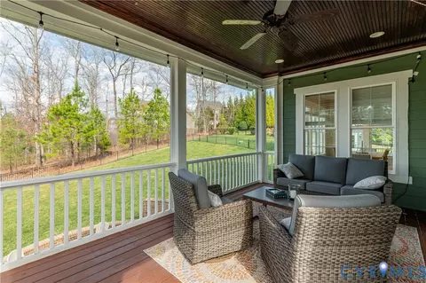 Exterior - 16030 Drumone Rd, Midlothian, VA 23112 photo 8 of 14