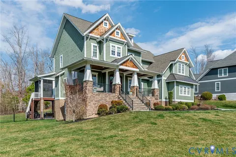 Exterior - 16030 Drumone Rd, Midlothian, VA 23112 photo 3 of 14
