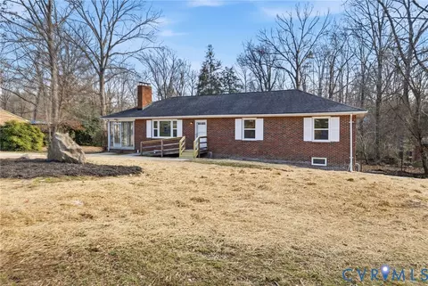 6827 Melville Dr, Chesterfield, VA 23832