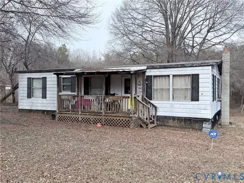 15221 Wright Rd, Amelia Court House, VA 23002
