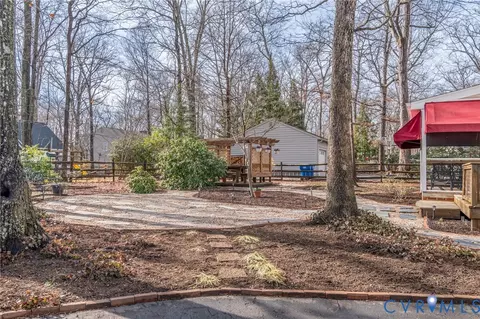 Exterior - 12111 Framar Dr, Midlothian, VA 23113 photo 7 of 16