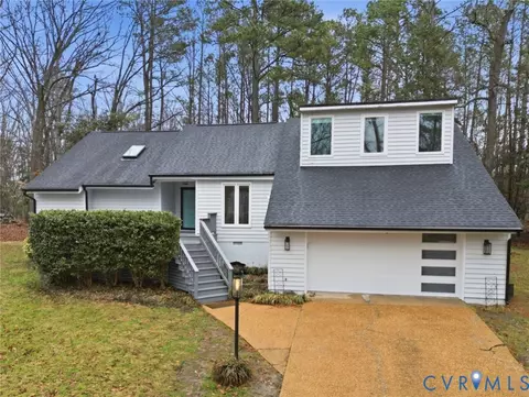 6080 Perryville Dr, Mechanicsville, VA 23111