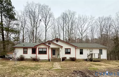 989 Signboard Rd, Bumpass, VA 23024