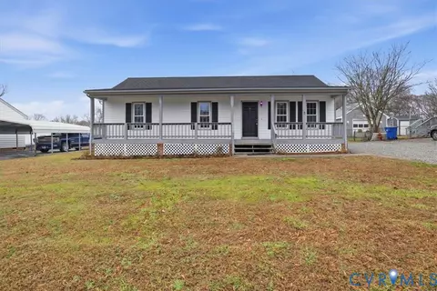 6341 Sledds Lake Rd, Mechanicsville, VA 23111