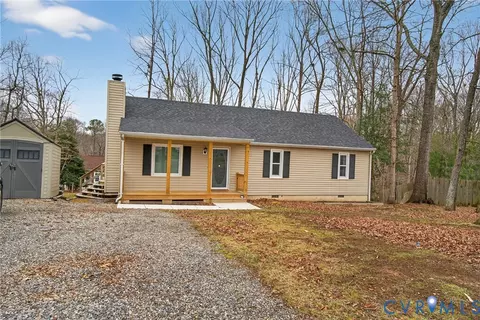 1303 Staffordshire Ct, Midlothian, VA 23113