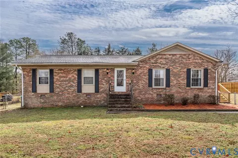 4411 Toccoa Ter, Sandston, VA 23150