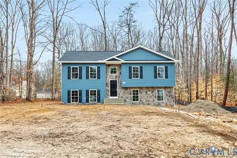 142 Patrick Henry Dr, Ruther Glen, VA 22546