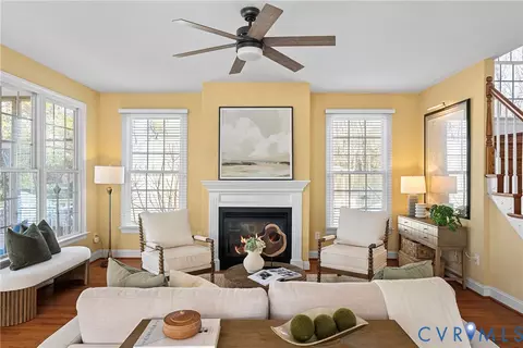 Living - 170 Rappa Run Rd, Topping, VA 23169 photo 2 of 3