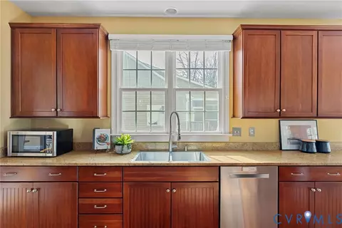 Kitchen - 170 Rappa Run Rd, Topping, VA 23169 photo 3 of 4