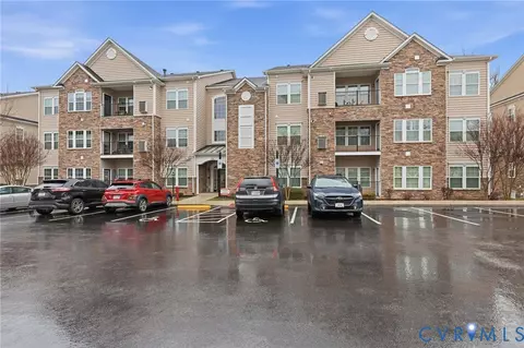 1020 Westwood Village Way #403, Midlothian, VA 23114