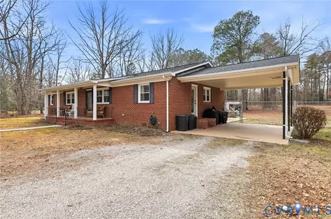 Exterior - 8926 Dabney Dr, Sutherland, VA 23885 photo 2 of 7