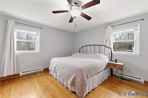 Bedroom - 8926 Dabney Dr, Sutherland, VA 23885 photo 1 of 6