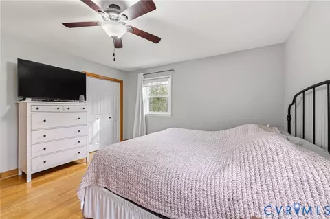 Bedroom - 8926 Dabney Dr, Sutherland, VA 23885 photo 3 of 6