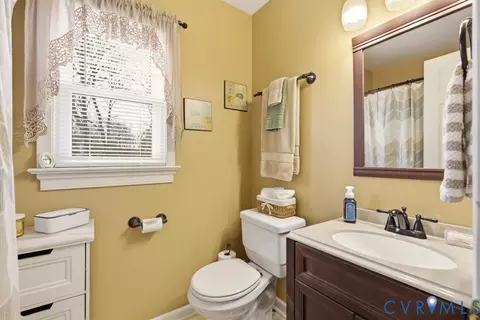 Bath - 2604 Brookforest Ter, Midlothian, VA 23112 photo 3 of 4
