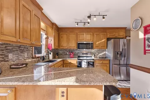 Kitchen - 2604 Brookforest Ter, Midlothian, VA 23112 photo 1 of 3
