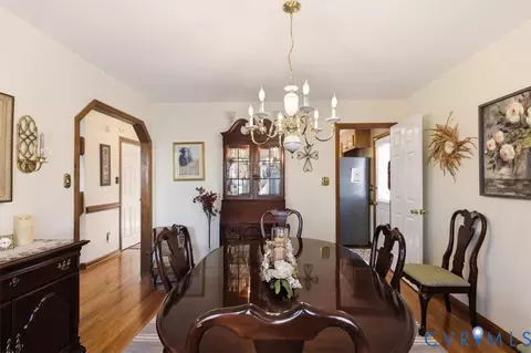 Dining - 2604 Brookforest Ter, Midlothian, VA 23112 photo 6 of 6