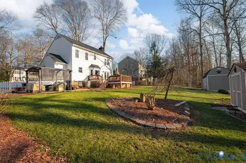 Exterior - 2604 Brookforest Ter, Midlothian, VA 23112 photo 10 of 15