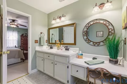 Bath - 2604 Brookforest Ter, Midlothian, VA 23112 photo 2 of 4