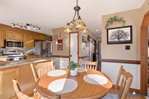 Dining - 2604 Brookforest Ter, Midlothian, VA 23112 photo 2 of 6