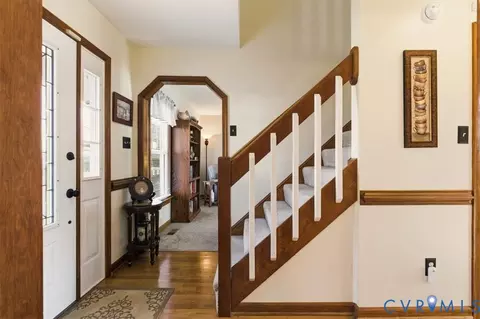 Entry Way - 2604 Brookforest Ter, Midlothian, VA 23112 photo 5 of 6