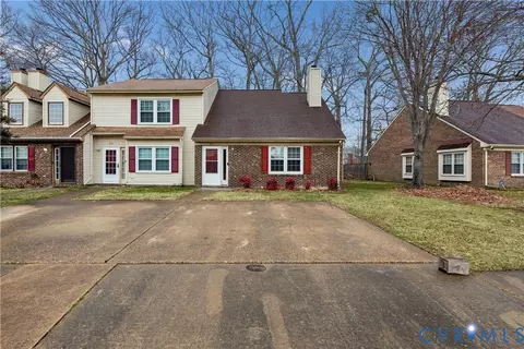377 Kinsmen, Hampton, VA 23666