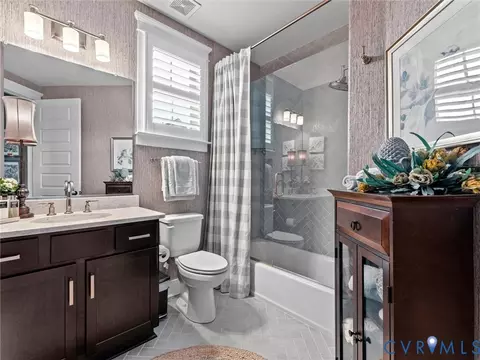 Bath - 18107 Ruby Hill Ct, Moseley, VA 23120 photo 1 of 10