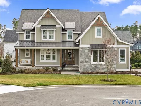 Exterior - 18107 Ruby Hill Ct, Moseley, VA 23120 photo 2 of 11