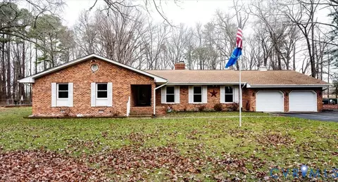 7429 Walnut Grove Rd, Mechanicsville, VA 23111