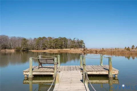417 Potomac Shore Dr, Heathsville, VA 22473