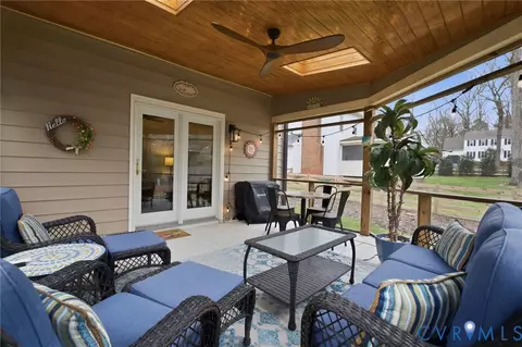 Exterior - 302 Ashtree Pl, Midlothian, VA 23114 photo 5 of 8
