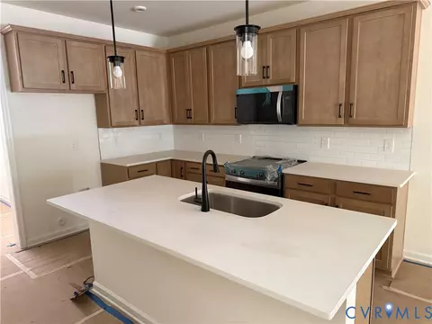 Kitchen - 4306 Aurora Dr, Moseley, VA 23120 photo 1 of 2
