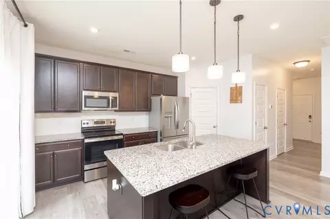 7710 Broadstairs Ln, New Kent, VA 23124