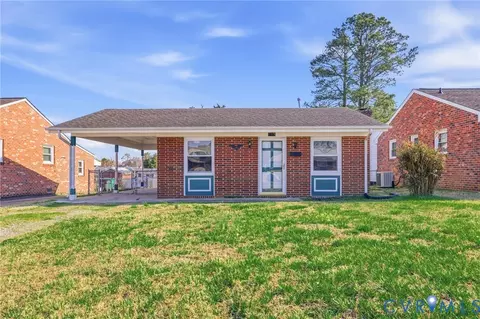213 Prince Albert Ave, Colonial Heights, VA 23834