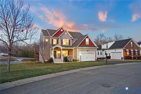 2107 Thorncrag Ln, Midlothian, VA 23112