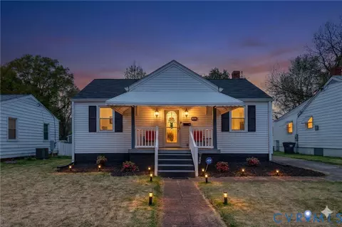 308 Maple Ln, Colonial Heights, VA 23834