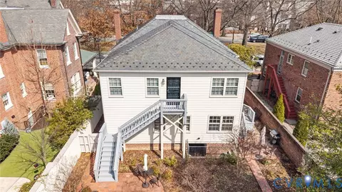 Exterior - 3309 Monument Ave, Richmond, VA 23221 photo 17 of 19