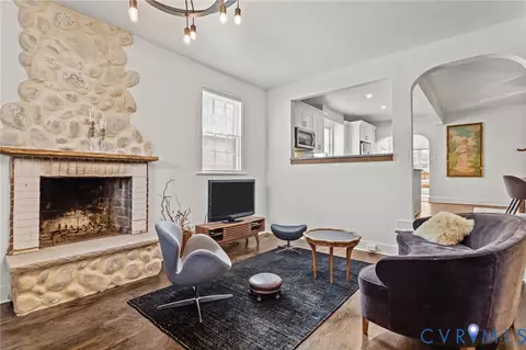 Living - 3309 Monument Ave, Richmond, VA 23221 photo 1 of 6