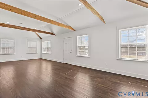 Living - 3309 Monument Ave, Richmond, VA 23221 photo 3 of 6