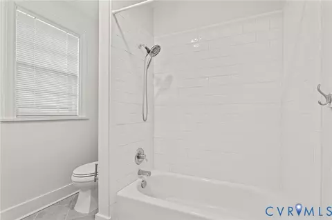 Bath - 3309 Monument Ave, Richmond, VA 23221 photo 8 of 9