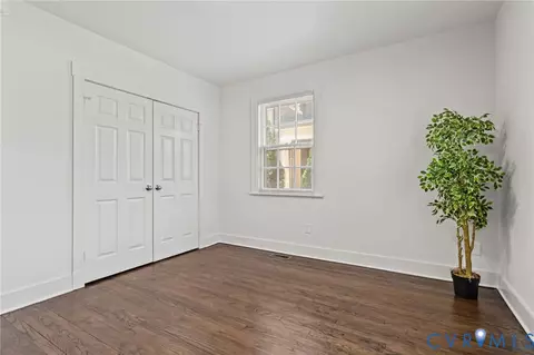 Bedroom - 3309 Monument Ave, Richmond, VA 23221 photo 5 of 9