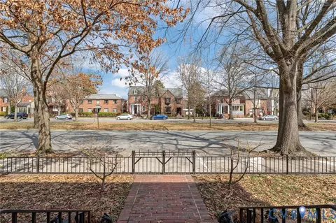 Exterior - 3309 Monument Ave, Richmond, VA 23221 photo 3 of 19