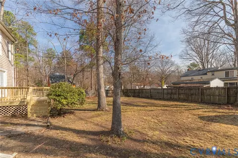 Exterior - 2139 Esquire Rd, North Chesterfield, VA 23235 photo 2 of 2