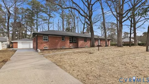 2913 Rolyart Rd, Petersburg, VA 23805